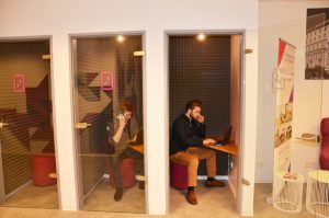 Telefonboxen bieten Privatsphäre