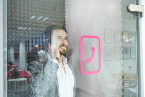 Keine Panik, wenn es klingelt: Angst vorm Telefonieren überwinden