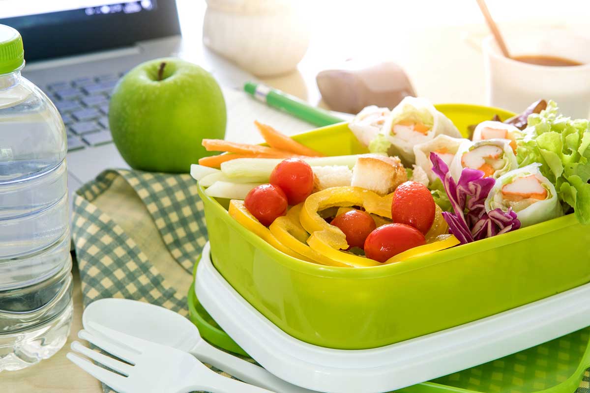 Gesunde Ernährung im Büro – 4 Tipps für den Büroalltag
